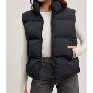 NEW BLUIVY zipper front puffer vest in black